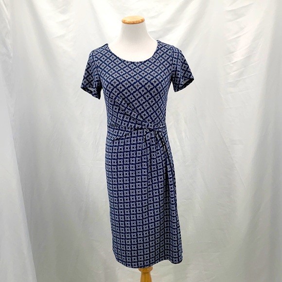 Talbots Dresses & Skirts - Talbots Short Sleeve Slip On Dress Small Blue White Geometric Patterned